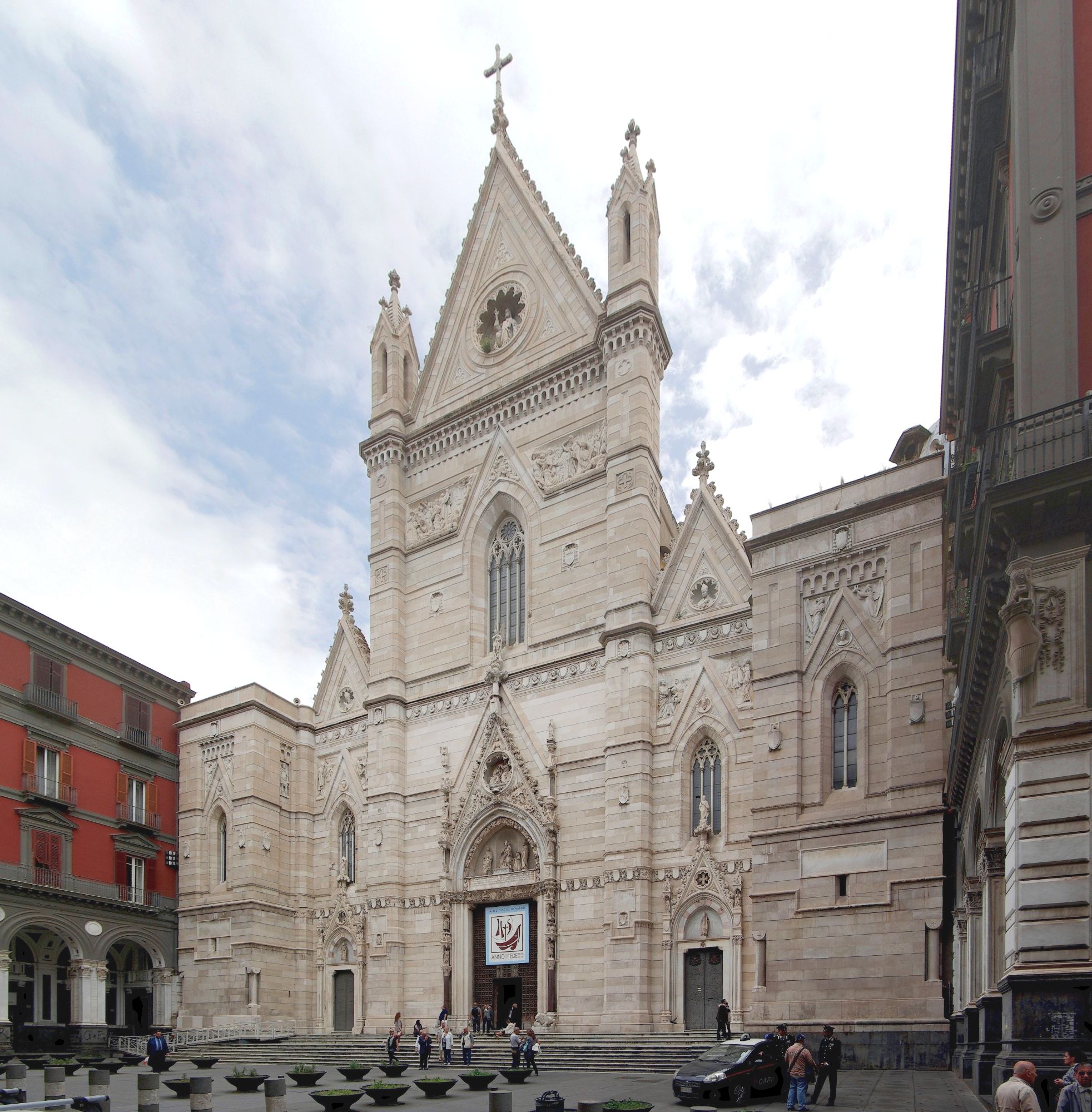 I PECCATI DI 3 ‘ PRETI CORAGGIO’ SCUOTONO LA CHIESA A NAPOLI