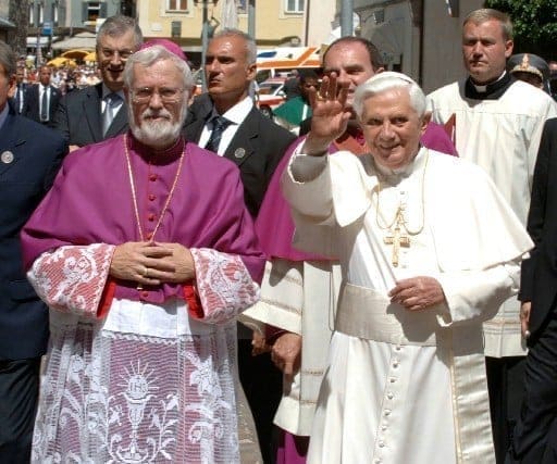 Per il vescovo Egger niente indagine interna dopo le accuse a Don Carli