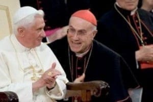Ecco chi, come e quando ha deciso in Vaticano di sottrarre i preti pedofili alla magistratura