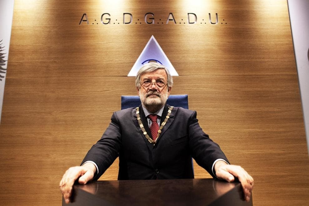 (ANSA) – DON GELMINI:RAFFI(GRANDE ORIENTE),SE VUOLE LO DIFENDO GRATIS