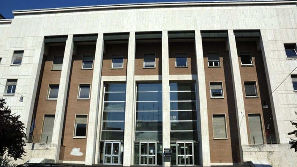 CESENATICO – Prostituzione e pedofilia, don Giacomoni davanti al gip