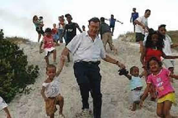 Gesuita milanese indagato per abusi “E’ pericoloso, lavora con bambini”