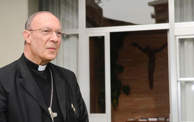 Belgio, polemica sul primate cattolico Avrebbe coperto un parroco pedofilo