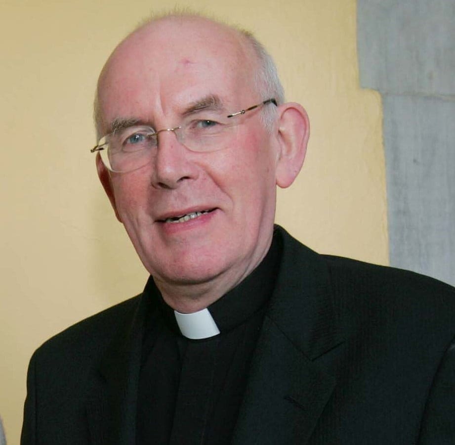 IRLANDA: VESCOVO ACCUSATO CHIEDE A FEDELI DI PAGARE DANNI VITTIME ABUSI