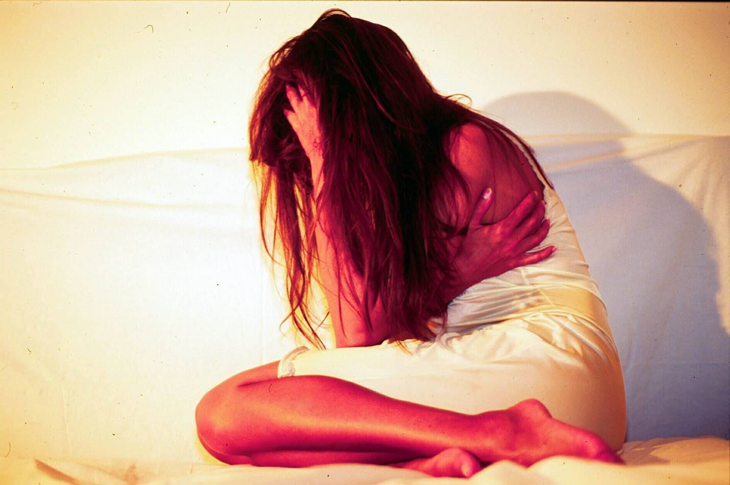 “Io, abusata da un prete a 11 anni vi racconto una vita di vergogna”