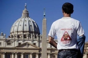 Pedofilia, “Pellegrinaggio della verità”: “Non vogliono indagare e prevenire”