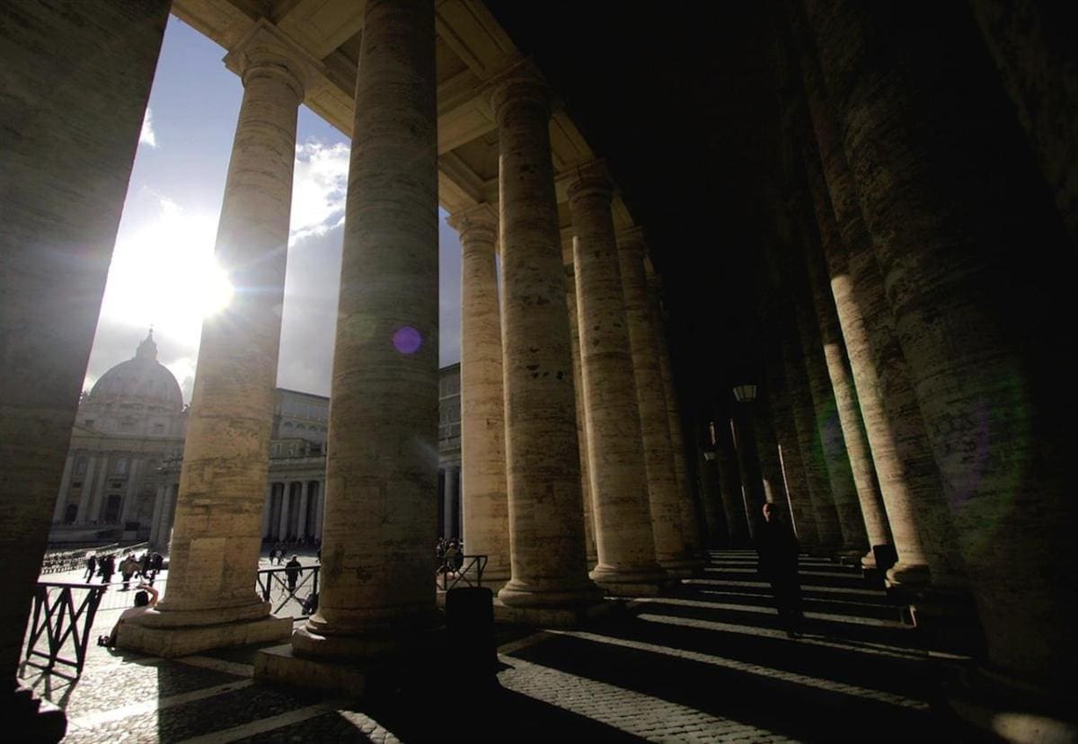 Perché il Papa ha rimosso il mons. anti preti pedofili?