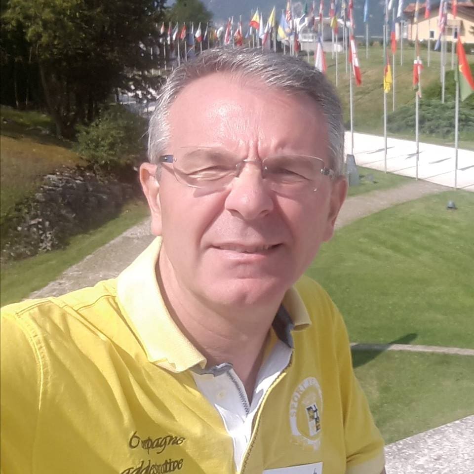 Prete accusato di violenza sessuale Il vescovo: «Non so nulla, traslocavo»