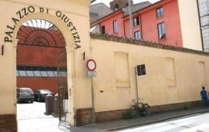 Accusato di estorsione l’accusatore del prete imputato per pedofilia