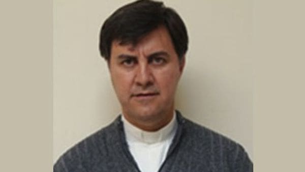 Il prete che ha drogato e violentato cento bambini “protetto dalla Chiesa”