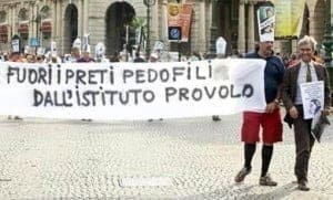 OLTRE 60 BAMBINI SORDOMUTI VITTIME DI 25 PRETI PEDOFILI