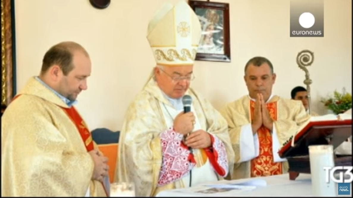 Preti pedofili: coprì abusi, Papa rimuove vescovo Paraguay