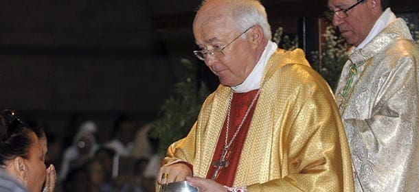 Arcivescovo arrestato, l’indagine sui complici estesa a tutto il mondo