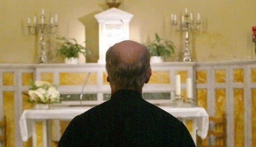 Pedofilia, «crolla» il parroco di Rivello  nell’operazione ci sono anche 2 lucani