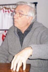Don Pinetto in chiesa, le famiglie si dividono tra allarme e silenzi