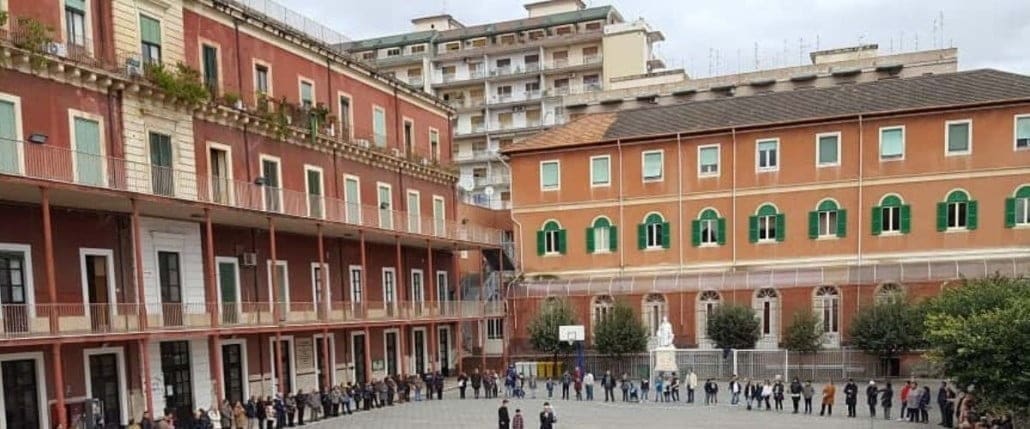 Arrestato professore dei salesiani per pedofilia «Siamo cresciuti con lui e mai avuto sospetti»