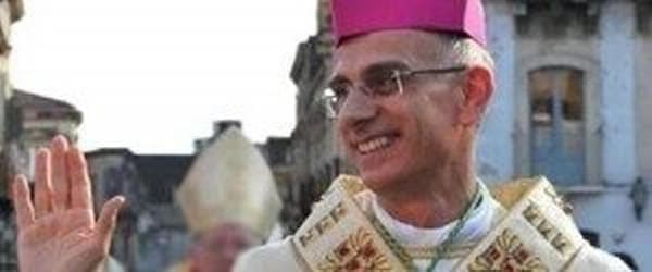Prete condannato per pedofilia dice messa Vescovo Raspanti: «Ho dato io il permesso»