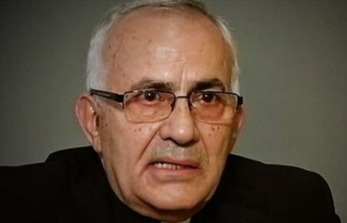 Don Vincenzo Calà Improtta, condannato in primo grado a 4 anni per pedofilia, concelebra l’ordinazione di don Roberto Maio