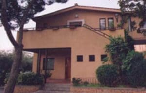 Pescara, il tribunale ecclesiastico condanna il prete per pedofilia: passerà 5 anni in monastero