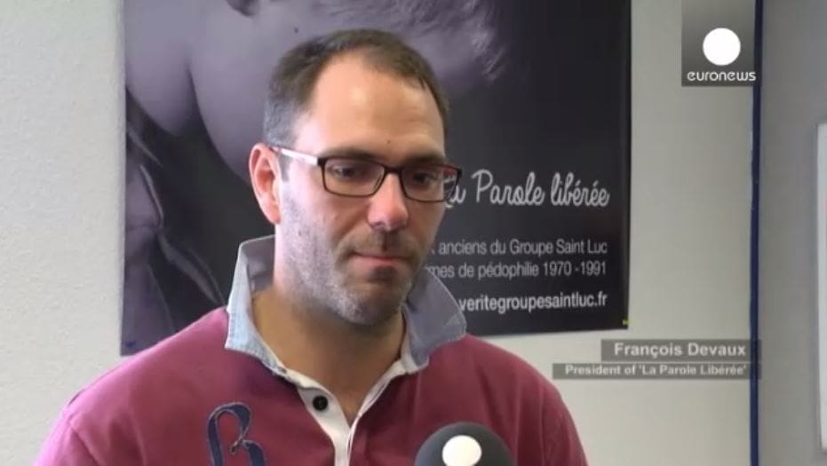 Le vittime di un prete pedofilo a Lione: ‘sì alle misure, ma il Cardinale Barbarin deve dimettersi’