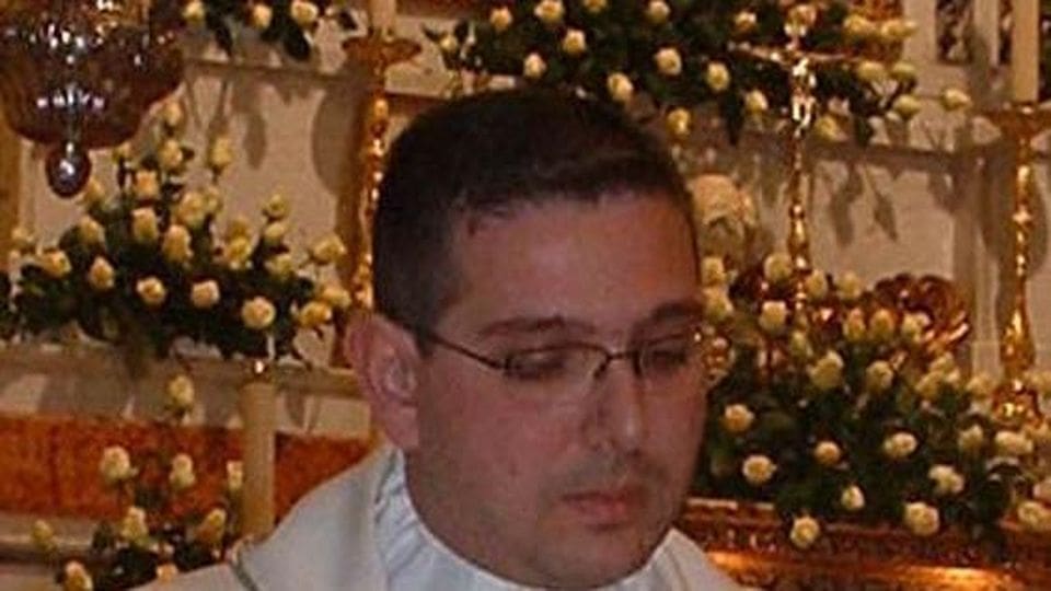 Pedofilia, sabato interrogatorio parroco