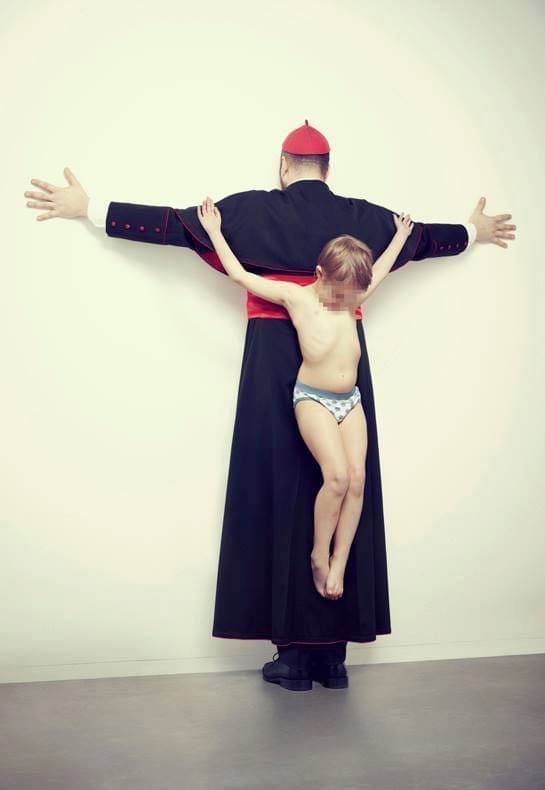bimbi in croce 2