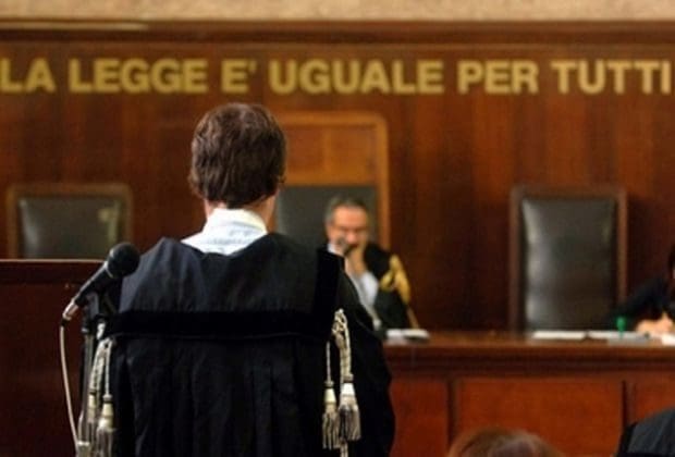 Perugia, soldi ai minori in cambio di sesso: chiuse le indagini per l’ex prete pedofilo
