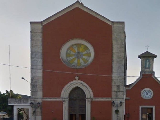 Esorcismi e abusi in nome della fede, già dagli anni ’70 sospetti sui “carismatici” di Lavina