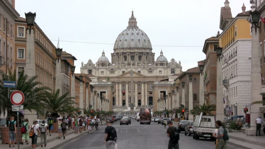 Vaticano, avviata rogatoria con gli Usa per ottenere le prove pedo-pornografiche contro il diplomatico del Papa