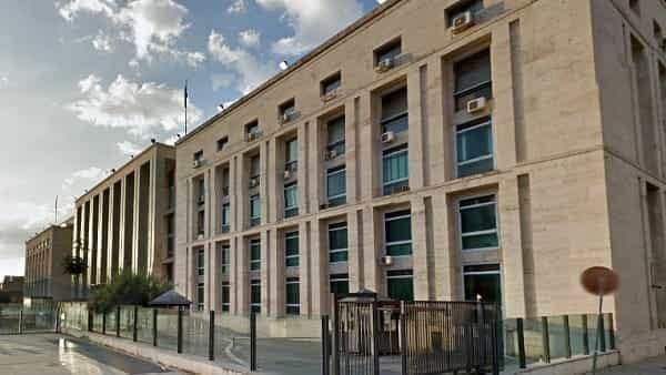 Esorcismi a luci rosse e violenze sessuali, condannato a 6 anni l’ex colonnello Salvatore Muratore
