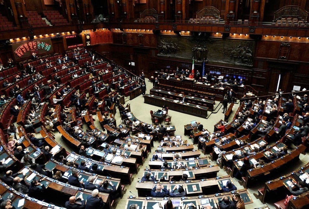 PRETI PEDOFILI; Depositata in Italia la prima Interrogazione Parlamentare #interrogazionepretipedofili