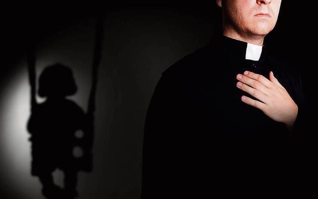 Pedofilo esce dal carcere e vuole tornare a fare il prete