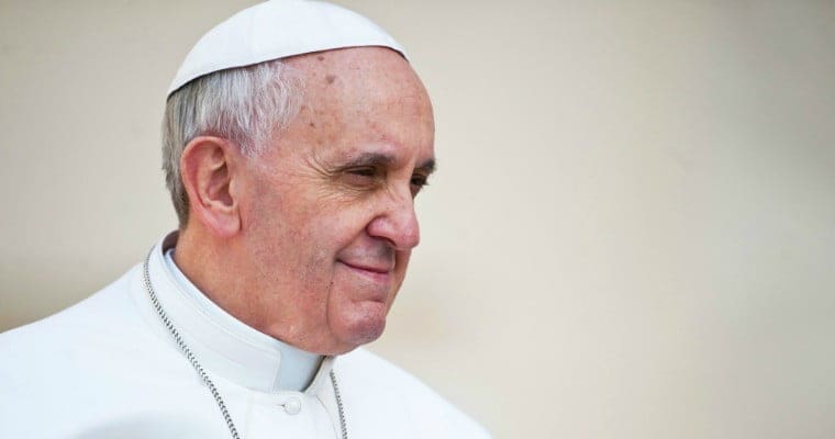 Irlanda, una trasmissione tv costringe il Papa ad accettare le dimissioni del vescovo insabbiatore
