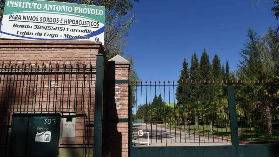 Provolo: già con l’edificio nelle mani dei suoi proprietari, insistono nel riaprire l’istituto