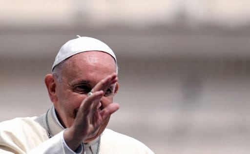 La svolta del Papa sul Cile: a Roma vescovi e vittime di pedofilia