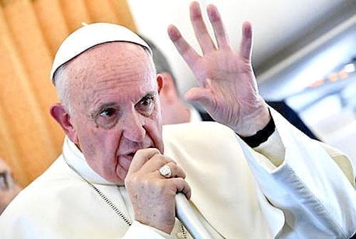 Bergoglio incontra le vittime della pedofilia della Chiesa in Cile. ”Ho detto al Papa che il perdono non basta”