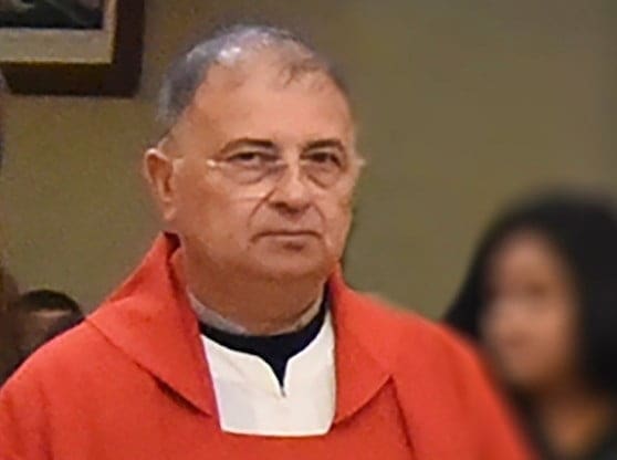 Prete sparito a Montù le madri non s’arrendono