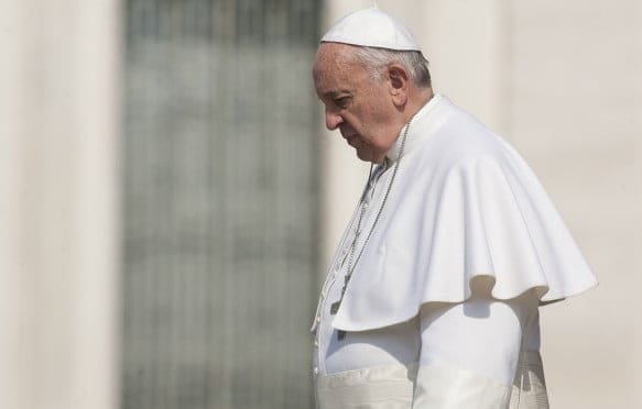 Pedofilia, Bergoglio riceve cardinali e vescovi cileni per punire chi ha coperto gli abusi sessuali su minori