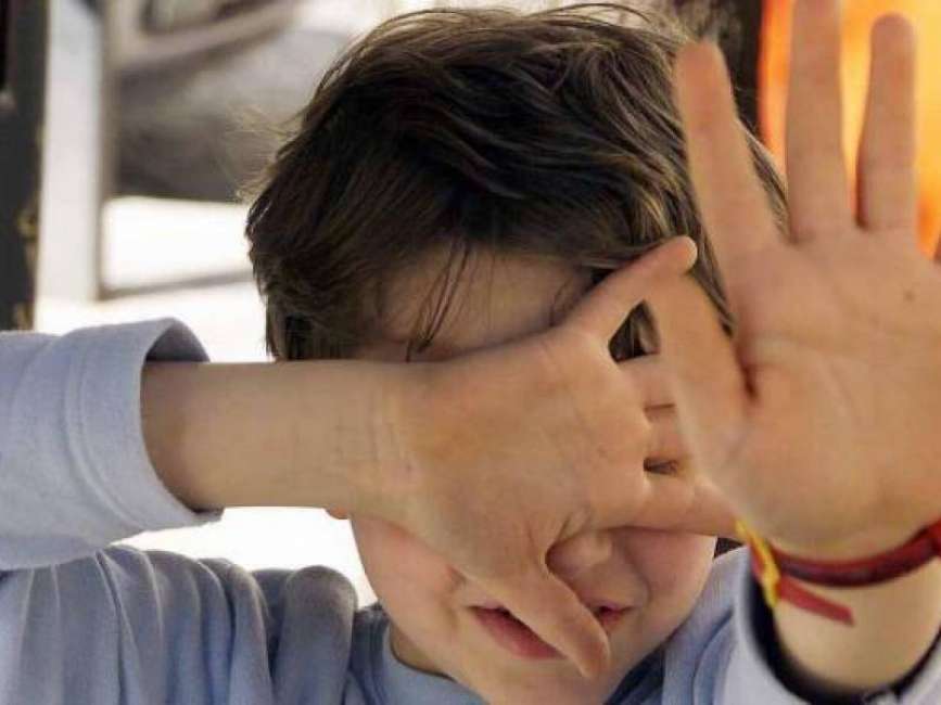 Brescia, prete pedofilo condannato a 5 anni per abusi sessuali su un ragazzino