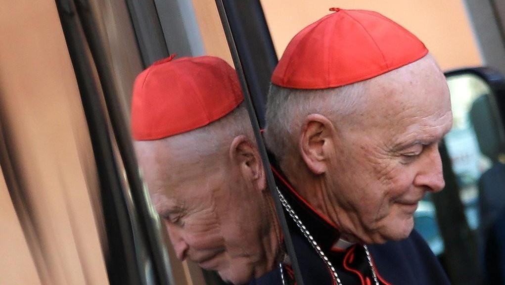 Abusi, il Papa accetta le dimissioni di McCarrick: non è più cardinale