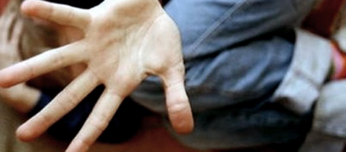 Catechista pedofilo, condanna bis sesso via webcam con un ragazzino