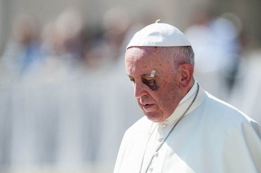 Vittima di abuso, Alessandro al papa: “Adesso mantieni la promessa”