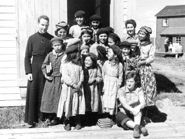 L’ordine religioso degli Oblati coprì decenni di abusi sessuali sui bambini delle First Nations, sostengono le vittime