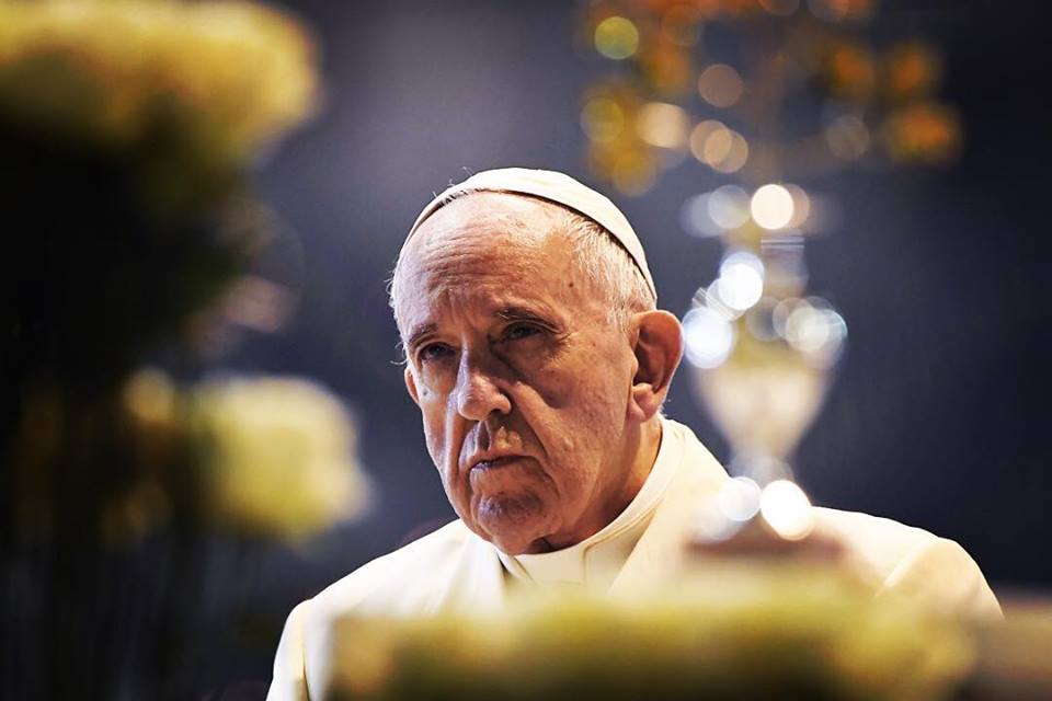 Scandalo pedofilia nella Chiesa Cattolica: le vittime accusano Papa Francesco