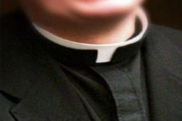 1267525274614.jpg i parrocchiani denunciano l alto prelato