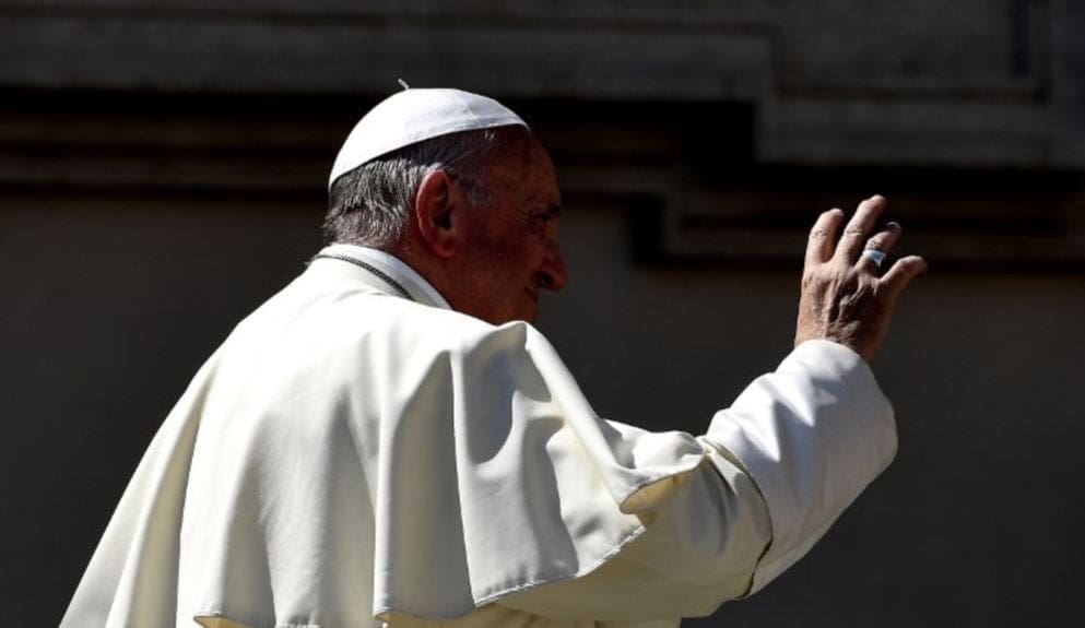 Papa Francesco commemora i cardinali defunti: la lista comprende Bernard Law insabbiatore di preti pedofili seriali