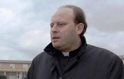 PROCESSO A DON BARONE. In aula parla una mamma: “Mia figlia soggiogata dal sacerdote. Sesso orale per liberarsi dal demonio”