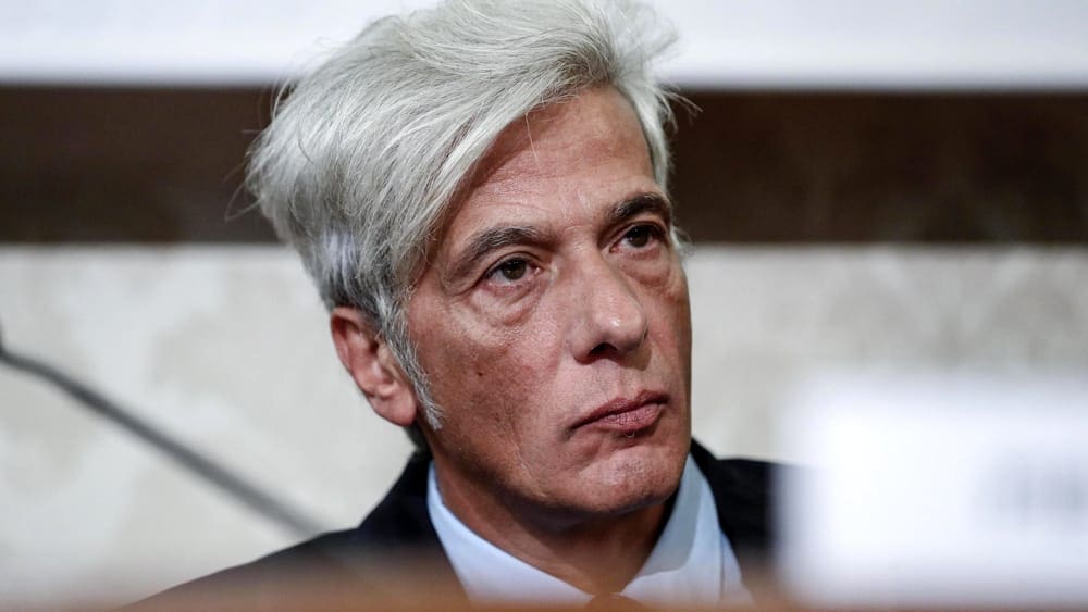 Emanuela Orlandi, il fratello Pietro contro Papa Francesco: “Ha alzato un muro di gomma”