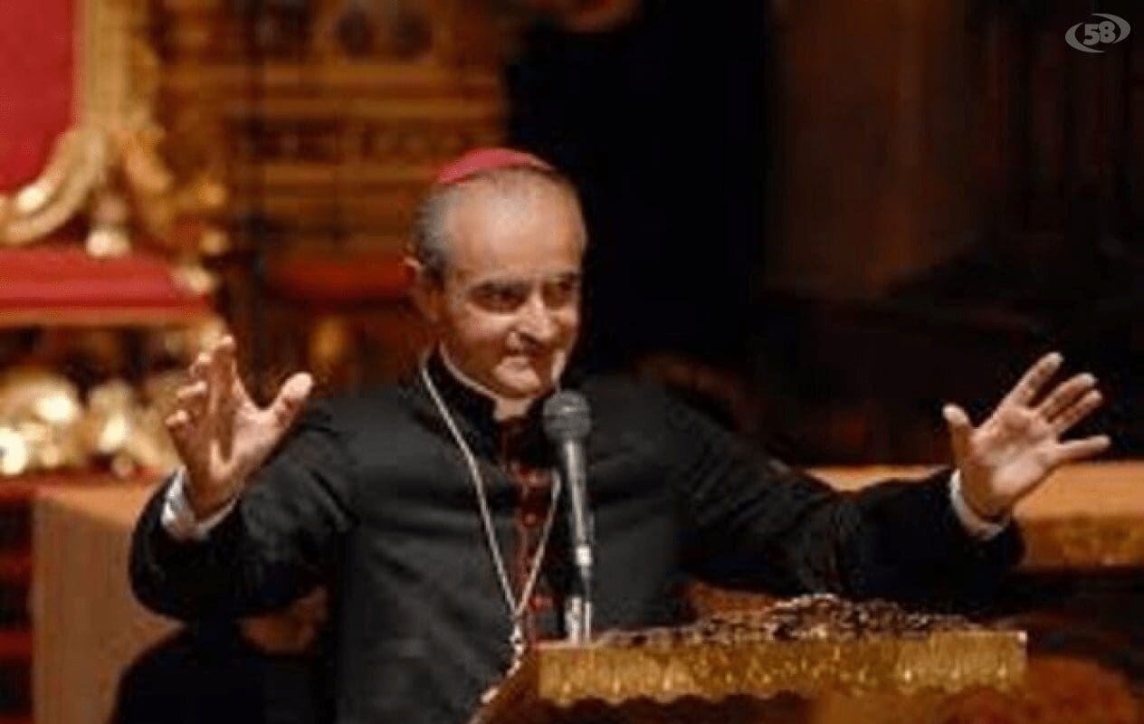 Avellino – Scandalo in Diocesi: Aiello travolto dalle sue“parole”: i fedeli chiedono le dimissioni del vescovo
