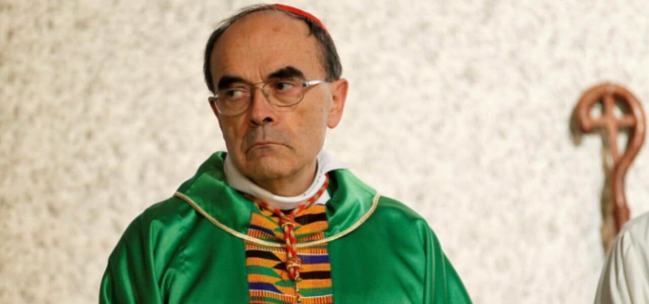 ARCIVESCOVO LIONE A PROCESSO: COPRÌ ABUSI DI UN PRETE PEDOFILO?/ Mons. Barbarin: “Ho un solo giudice: Dio”